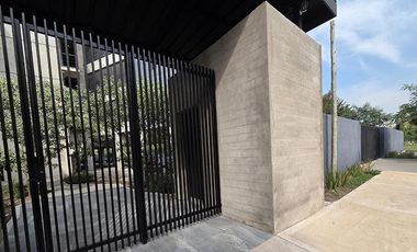 Venta con renta Depto 3 ambientes c/balcón y 2 cocheras Pilar La lonja