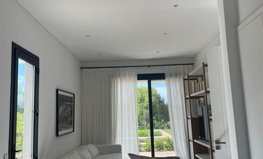 Alquiler Temporario Casa 4 Dormitorios en Pilará