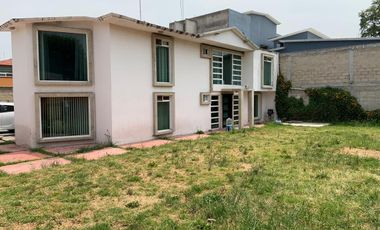 Hermosa casa en privada Adolfo Lopez,  Metepec, Edo. de México.