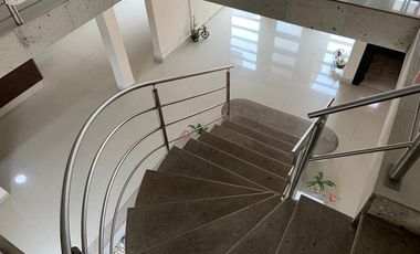 Hermosa casa en privada Adolfo Lopez,  Metepec, Edo. de México.