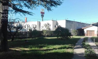 Excelente oportunidad comercial a mts de Panamericana y Ruta 26