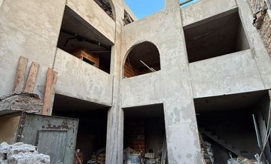 Casa en venta 3 dormitorios, patio -terraza-pileta. B. Pichincha