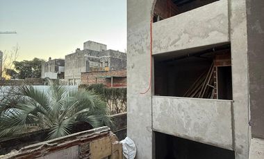 Casa en venta 3 dormitorios, patio -terraza-pileta. B. Pichincha