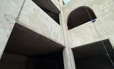 Casa en venta 3 dormitorios, patio -terraza-pileta. B. Pichincha