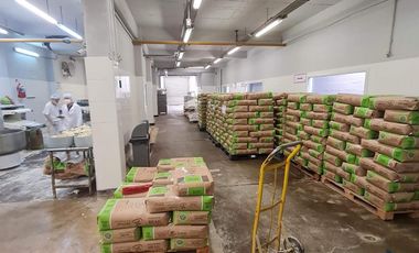 Impecable galpón en Burzaco ideal rubro alimenticio