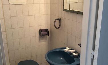 Chalet de 4 ambientes con cochera y dependencia en venta en Olivos