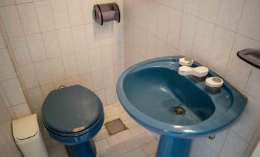 Chalet de 4 ambientes con cochera y dependencia en venta en Olivos