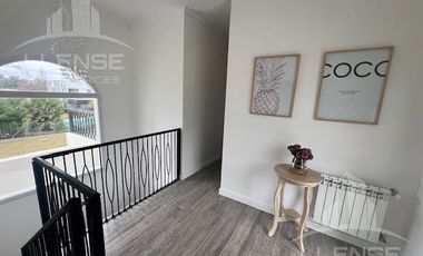 Casa 4 Ambientes en venta y alquiler - opcional extra muebles - APTA CREDITO Barrio la Candida