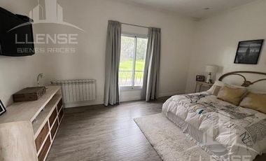 Casa 4 Ambientes en venta y alquiler - opcional extra muebles - APTA CREDITO Barrio la Candida