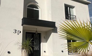 Casa 4 Ambientes en venta y alquiler - opcional extra muebles - APTA CREDITO Barrio la Candida