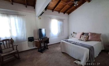 Casa en duplex de 3 dorm entre Guido y Padre Acevedo - Beccar