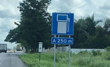 EXCELENTE TERRENO MUY BIEN UBICADO SOBRE CARRETERA MERIDA A MOTUL, EN KM. 5.5,  PARA DIFRERENTES USOS, MERIDA, YUCATAN.
