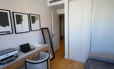 Departamento semipiso de categoría 4 ambientes con 2 cocheras amoblado en venta - Quilmes Centro