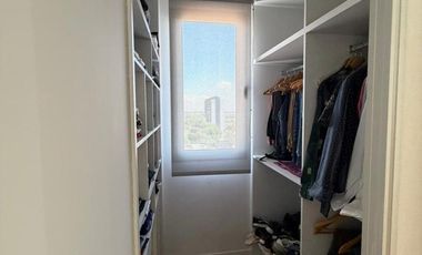 Departamento semipiso de categoría 4 ambientes con 2 cocheras amoblado en venta - Quilmes Centro