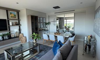 Departamento semipiso de categoría 4 ambientes con 2 cocheras amoblado en venta - Quilmes Centro