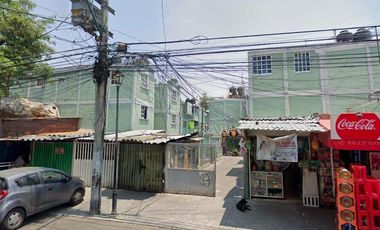 Departamento en venta en calle Francisco I. Madero, Barrio San Miguel, Iztacalco, Cdmx a 5min de metro Iztacalco