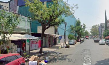 Departamento en venta en calle Francisco I. Madero, Barrio San Miguel, Iztacalco, Cdmx a 5min de metro Iztacalco