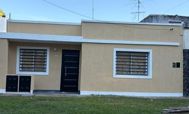 Casa en venta - sixto fernandez 2070