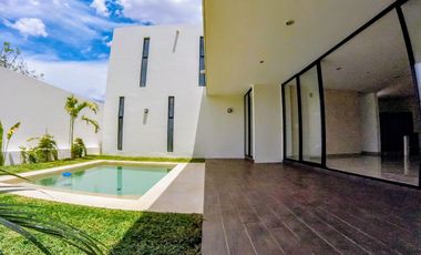 Casa en Venta en Cholul Bella residencia en privada