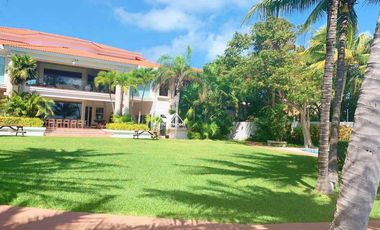 RESIDENCIA EN POKTAPOK FRENTE LAGUNA PARA REMODELAR