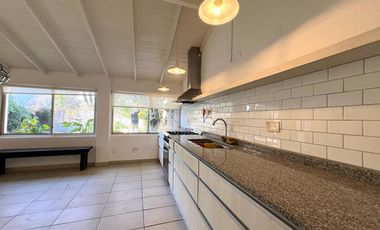 Venta en Block, 2 PH en Olivos