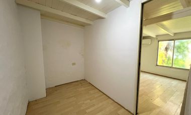 Venta en Block, 2 PH en Olivos