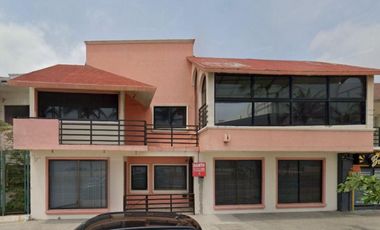 BLVD. AVILA CAMACHO, Casa en VENTA con ALBERCA, recamara en planta baja y VISTA AL MAR