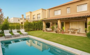 Venta Impecable Casa de 4 dormitorios   family   dependencia en Nordelta, Barrio Tipas