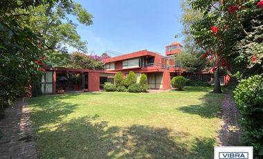 2 CASAS con 991 m2 de terreno a la venta en El Pedregal.