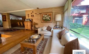 2 CASAS con 991 m2 de terreno a la venta en El Pedregal.