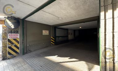 Cochera en centro (Rosario de santa fe al 400)