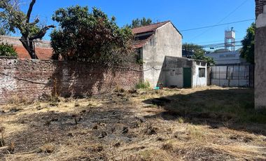 Lote en venta en Martínez.