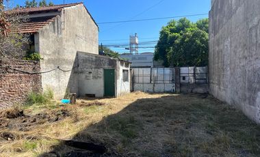 Lote en venta en Martínez.