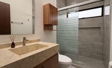 LOMAS DEL DORADO, Casa en VENTA de UNA PLANTA, 2 recamaras y jardin, (IV)