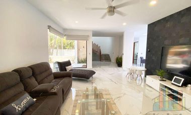 CASA EN VENTA CON ALBERCA AMUEBLADA EN PLAYA DEL CARMEN Playacar