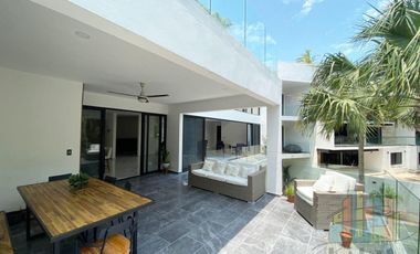 CASA EN VENTA CON ALBERCA AMUEBLADA EN PLAYA DEL CARMEN Playacar