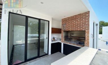 CASA EN VENTA CON ALBERCA AMUEBLADA EN PLAYA DEL CARMEN Playacar