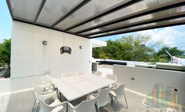 CASA EN VENTA CON ALBERCA AMUEBLADA EN PLAYA DEL CARMEN Playacar