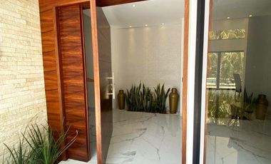 CASA EN VENTA CON ALBERCA AMUEBLADA EN PLAYA DEL CARMEN Playacar