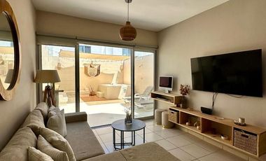 CASA 2 RECAMARAS REMODELADA/RESIDENCIAL PRIVADO/ REVENTA/ JACUZZI/ AREA GRIL /OPORTUNIDAD/ ROI.