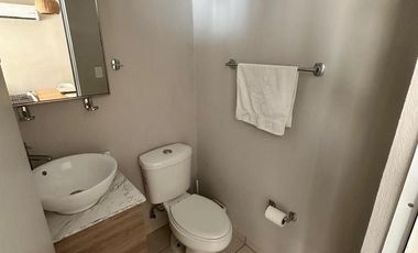 CASA 2 RECAMARAS REMODELADA/RESIDENCIAL PRIVADO/ REVENTA/ JACUZZI/ AREA GRIL /OPORTUNIDAD/ ROI.