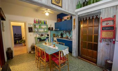 Casa de 6 ambientes en venta en Olivos
