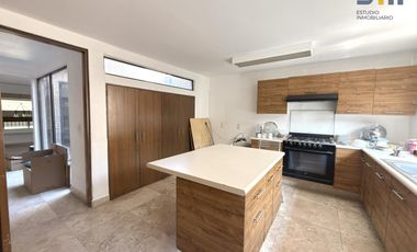 LOMAS ANAHUAC. casa en condominio en venta