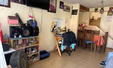 Venta de casa en condominio en Los Héroes Toluca, con 2 recámaras
