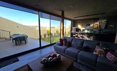 CASA EN VENTA EN CLUB DE GOLF