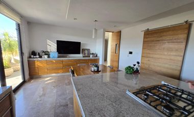 CASA EN VENTA EN CLUB DE GOLF