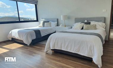 CASA EN VENTA EN CLUB DE GOLF