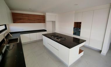 Departamento en Venta muy amplio y con Terraza en Zona las Animas, Puebla