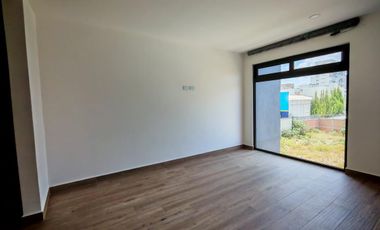 Departamento en Venta muy amplio y con Terraza en Zona las Animas, Puebla