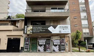 Venta Departamento 2 ambientes Villa Urquiza Piso completo, balcón corrido y palier privado